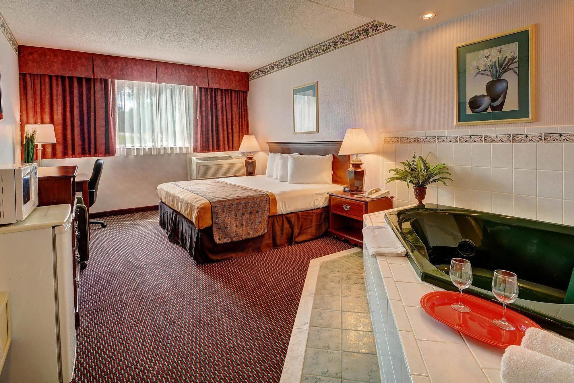 Rodeway Inn Springhills Lake George Exteriör bild